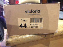 Load image into Gallery viewer, Victoria Naranja Sneakers
